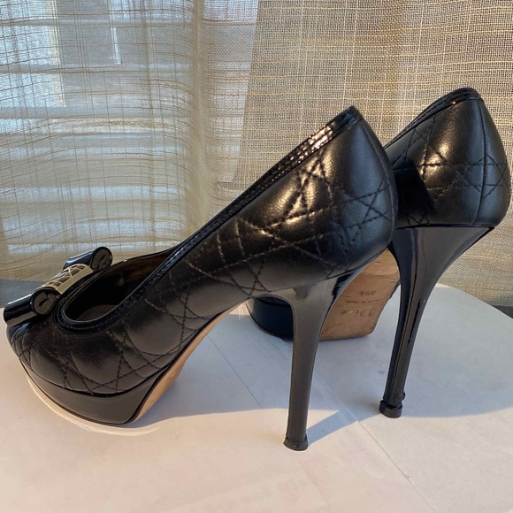 CHRISTIAN DIOR QUILTED BLACK LEATHER PLATFORM PUMPS OPEN-TOE SIZE 39.5-9 ITALY - Picture 5 of 8